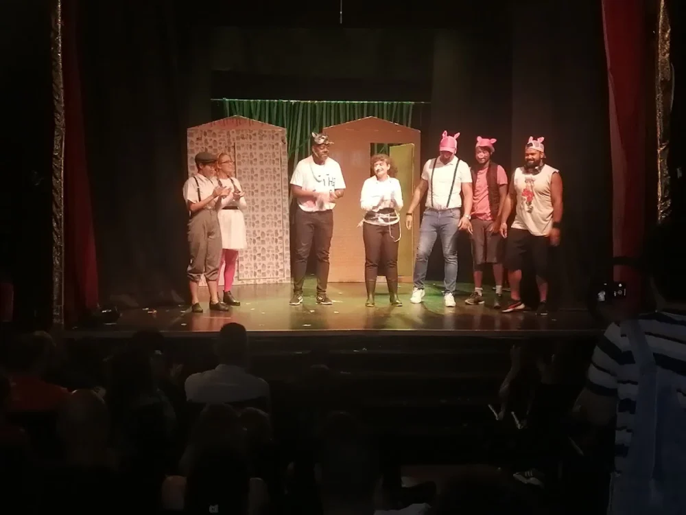 ETA - Estúdio de Treinamento Artístico