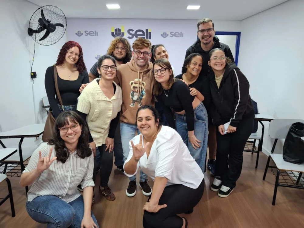 SELI Educação e Inclusão - Escola de Libras